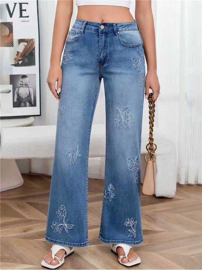 Jeans mit geradem Bein und Blumenstickerei