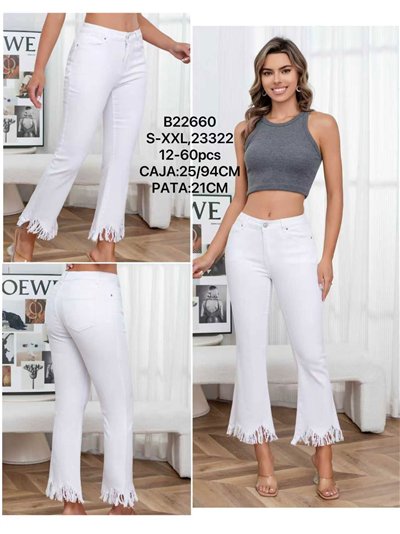 Jeans flare blancos con flecos 2