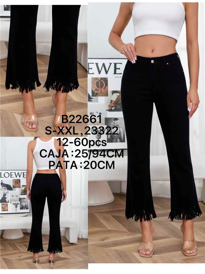 Jeans neri a zampa con frange