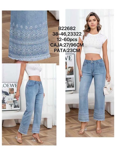 Gerade geschnittene Jeans mit Stickerei am Saum