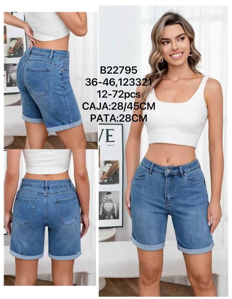 Bermuda in denim con risvolto