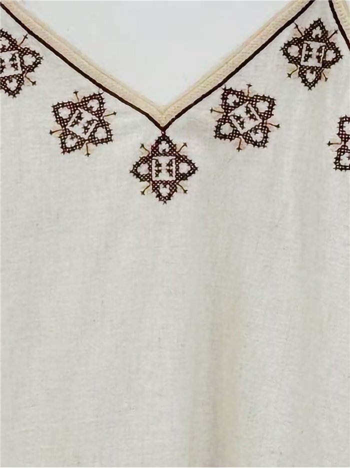 Top de lino bordado geométrico