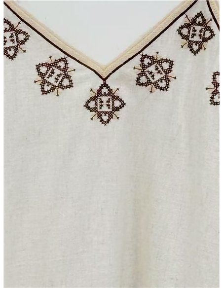 Top de lino bordado geométrico