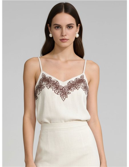 Top de lino bordado floral