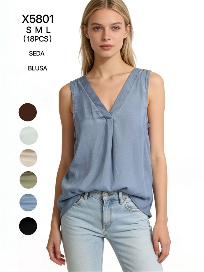 Top effetto seta con scollo a V