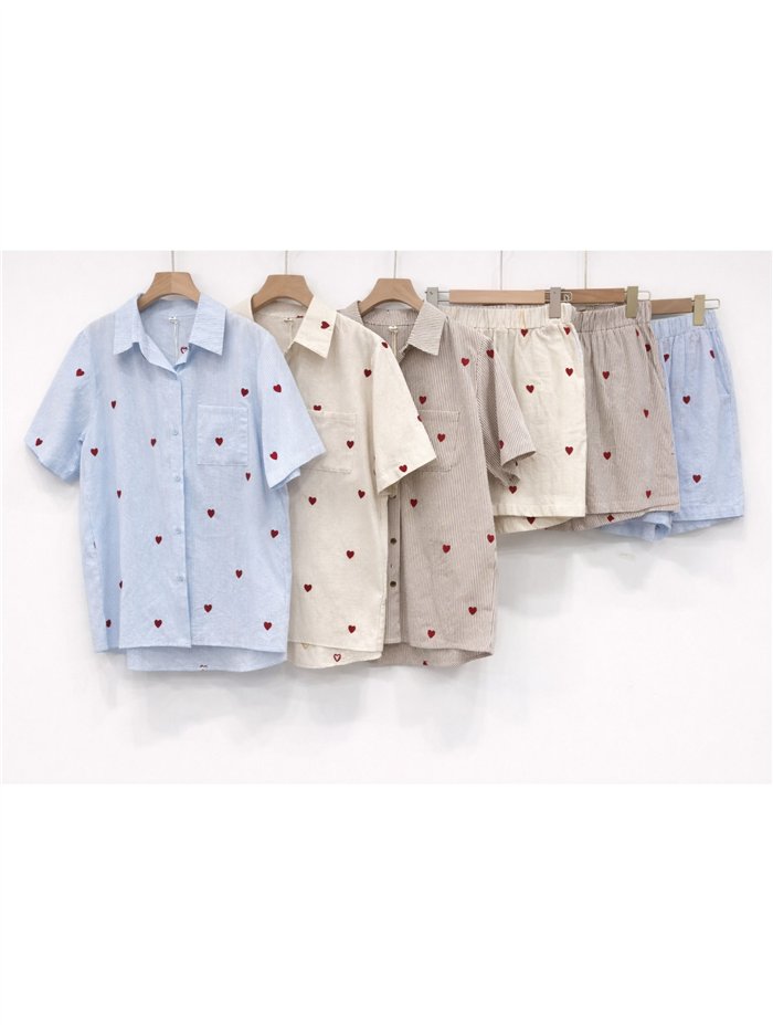 Conjunto camisa algodón con corazones bordados y short