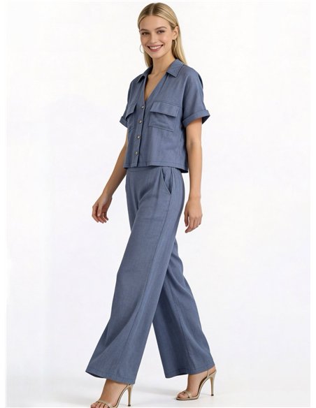 Leinenhemd und weite Hose (Set)