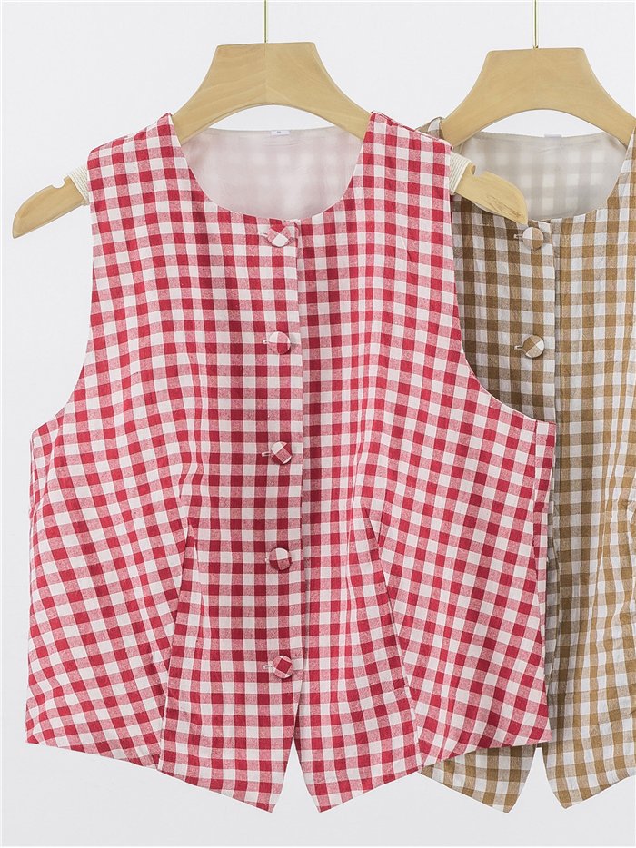 Conjunto chaleco cuadro vichy y pantalón