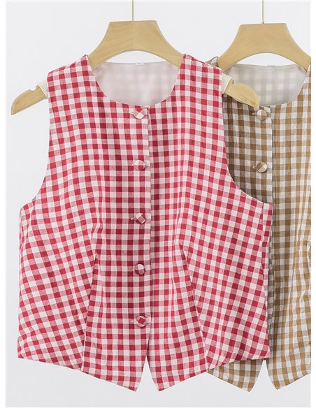 Conjunto chaleco cuadro vichy y pantalón
