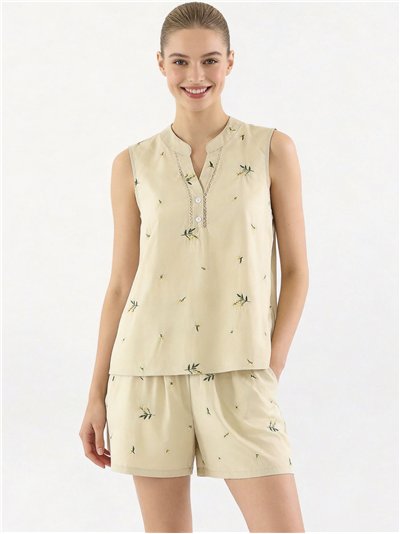Conjunto blusa bordada y short