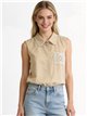 Camicia senza maniche con tasca all'uncinetto
