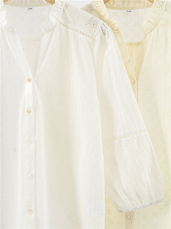 Die-cut embroidered cotton blouse with three quarter sleeves