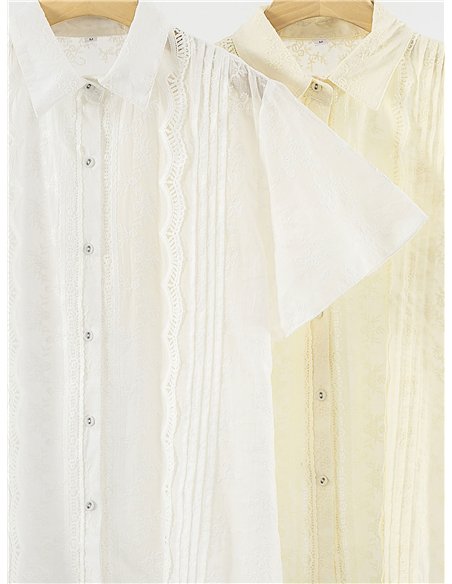 Camisa pliegues con encaje manga corta