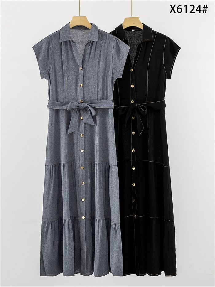 Robe midi boutonnée avec ceinture