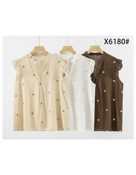 Chemisier en lin orné de cœurs brodés et de manches à volants