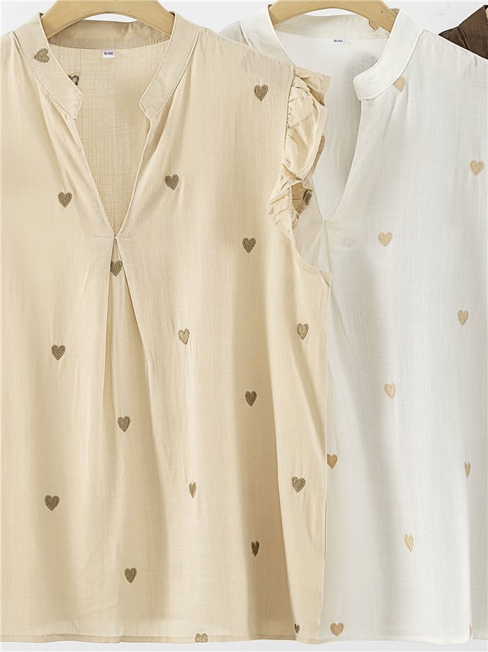 Chemisier en lin orné de cœurs brodés et de manches à volants