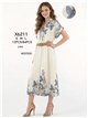Vestido midi floral estilo camisa com cinto.
