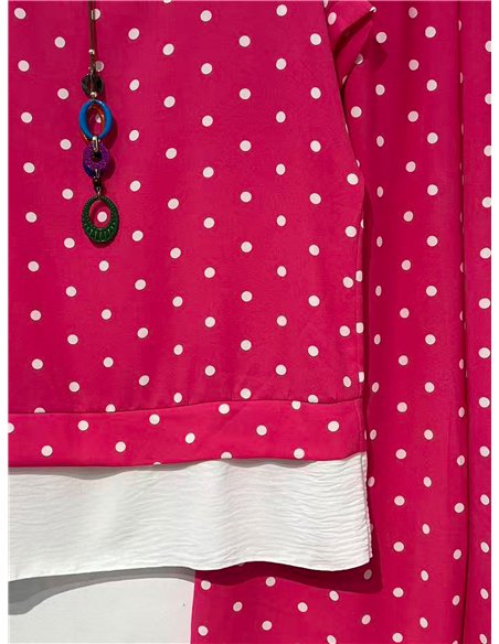 Conjunto blusa amplia lunares con collar y pantalón