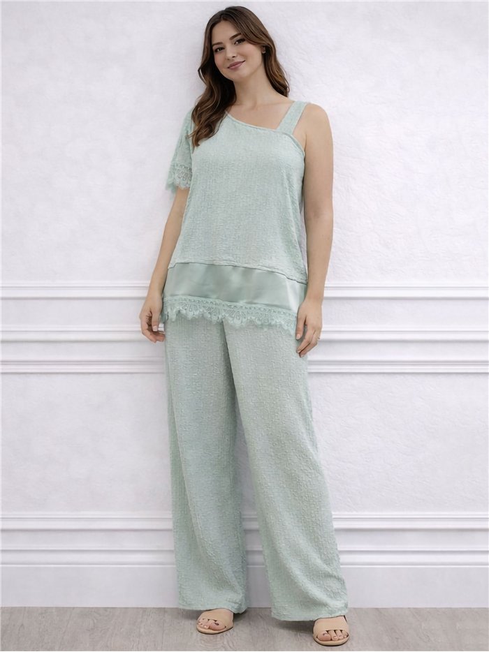 Conjunto de blusa texturizada com renda e calça