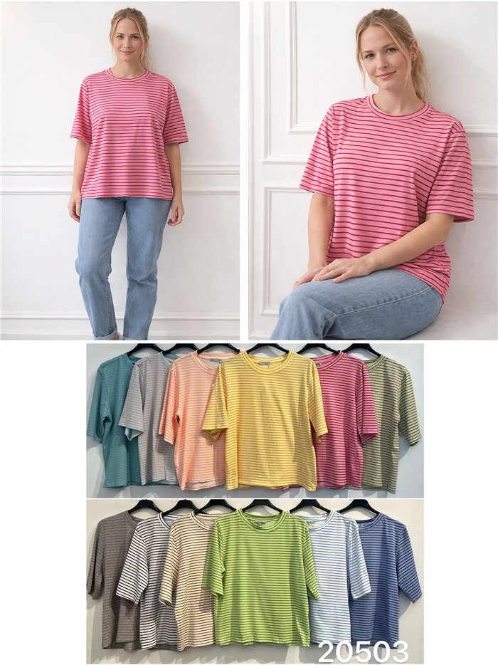 Camiseta oversized com listras finas