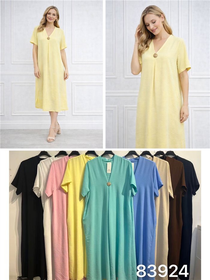 Vestido midi liso cuello pico detalle broche