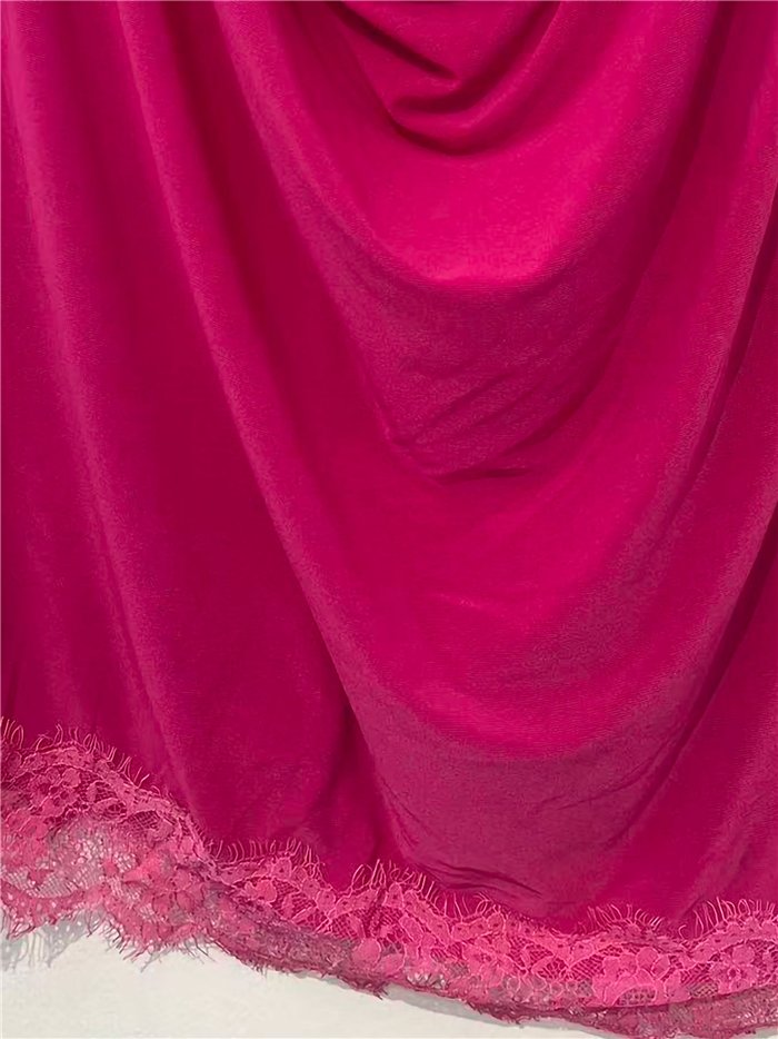 Top drapeado con encaje talla grande