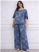 Conjunto blusa amplia floral y pantalón