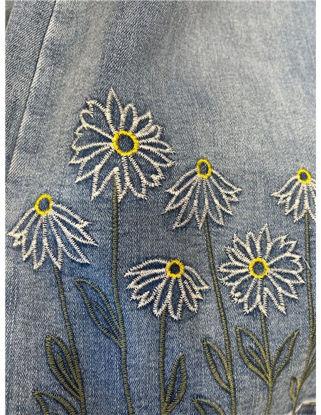 Jeans culotte bordados de flores