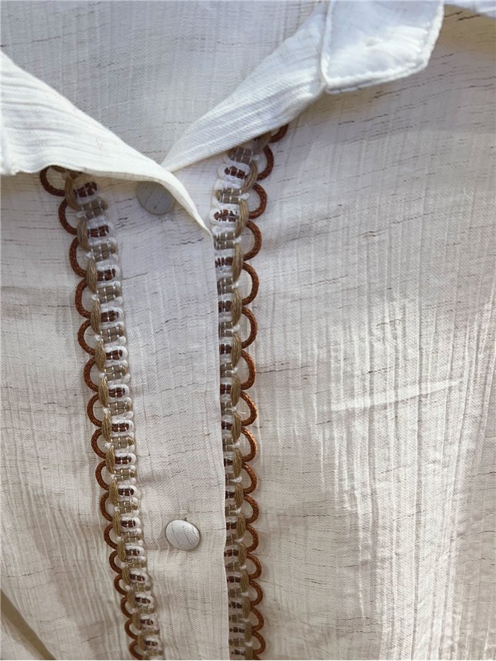 Trim detail short sleeve blouse