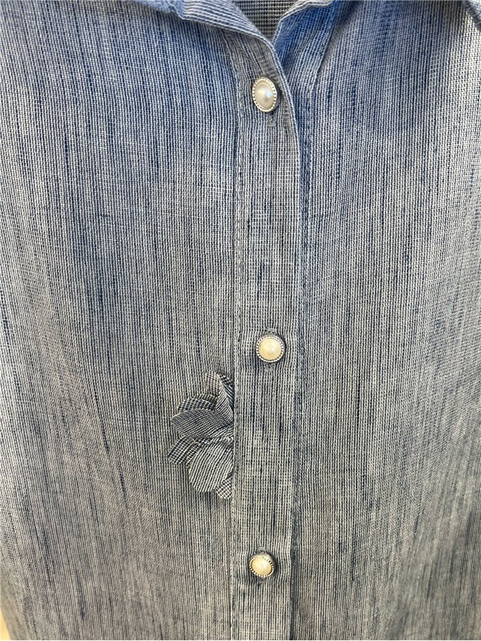 Floral appliqué shirt