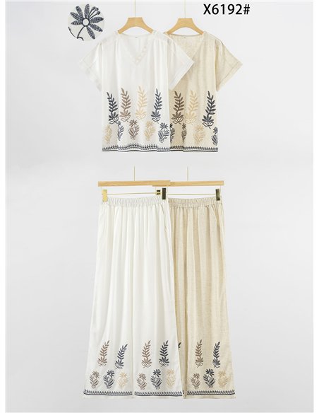 Conjunto blusa bordada de hojas y pantalón wide-leg
