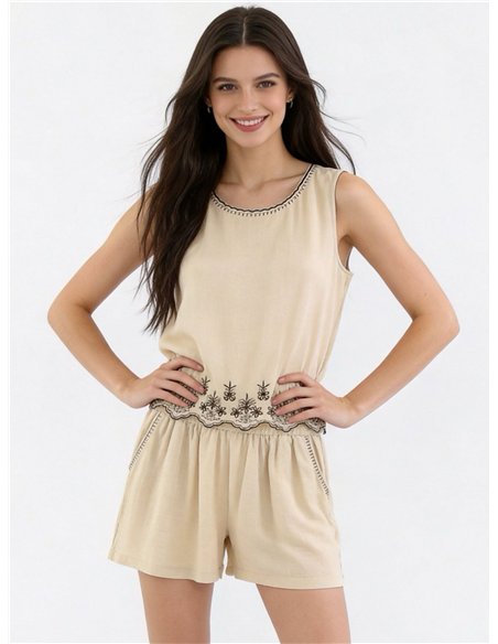 Conjunto top bordado y short