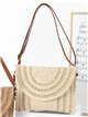 Bolso bandolera sobre de rafia con solapa abanico