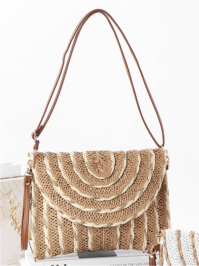 Sac bandoulière enveloppe en raphia bicolore avec rabat