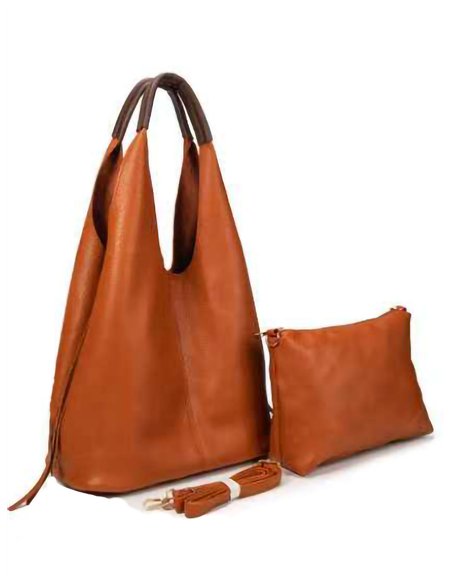 Bolso hobo detalle asa con neceser
