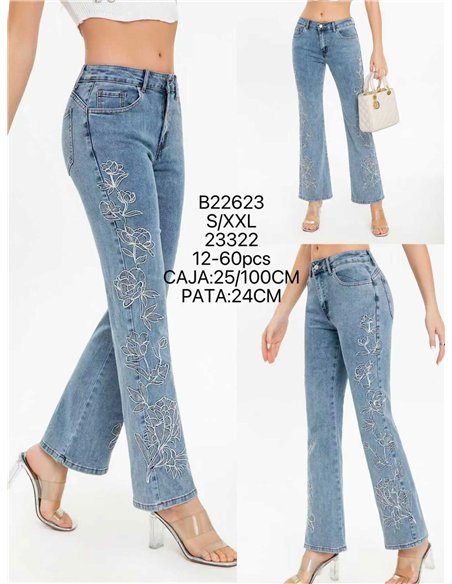 Jeans rectos bordado floral lateral