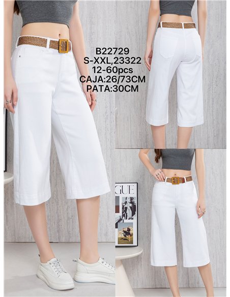 Jeans culotte blanca con cinturón