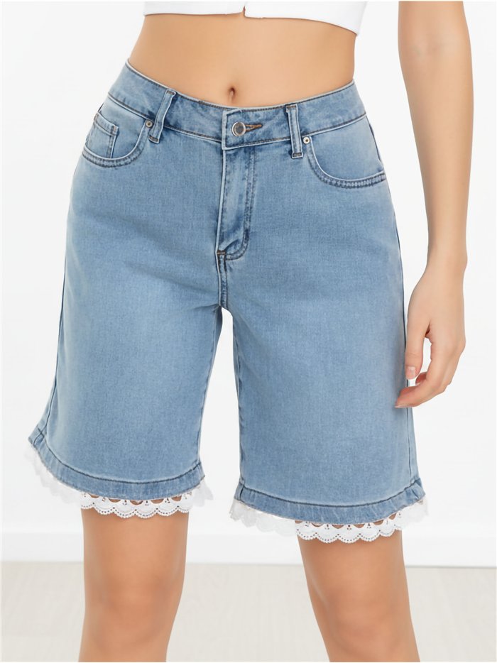 Bermuda denim con puntilla