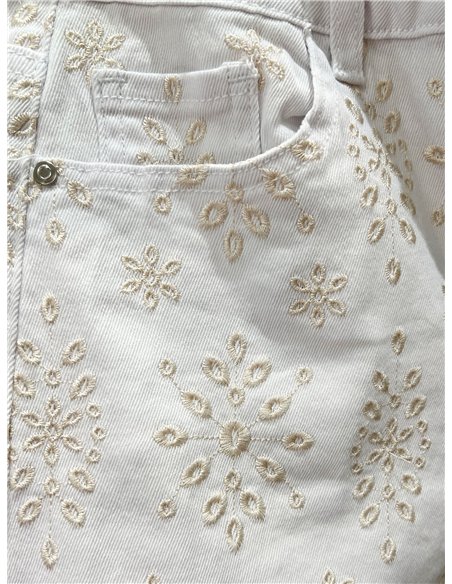 Short blanco bordado