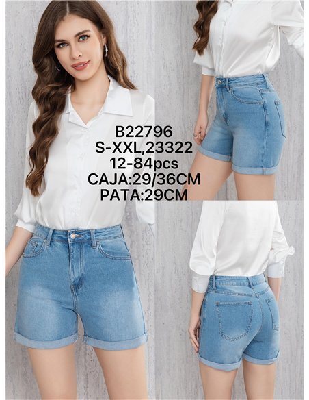 Short denim bajo acabado en vuelta