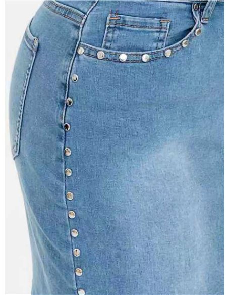 Falda denim con tachuelas