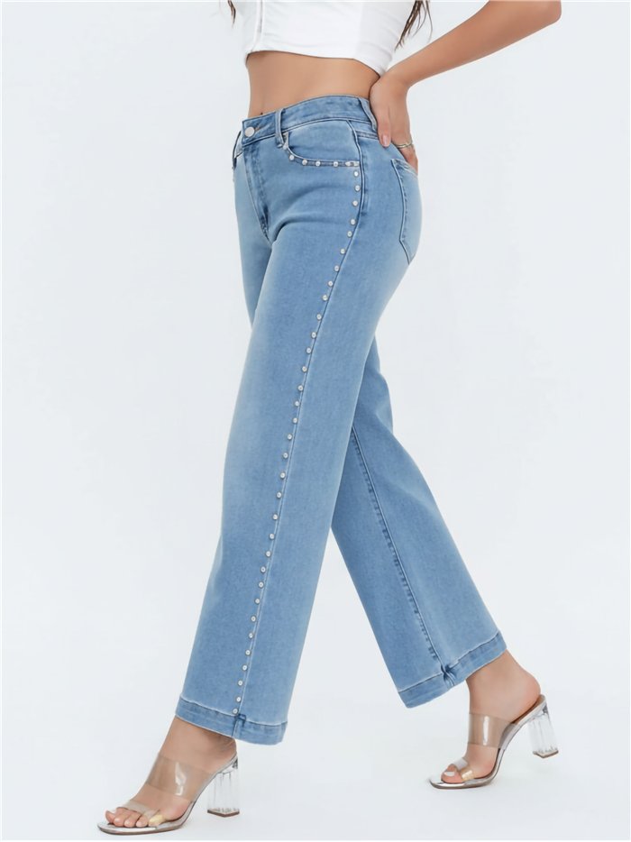 Jeans wide leg con tachas
