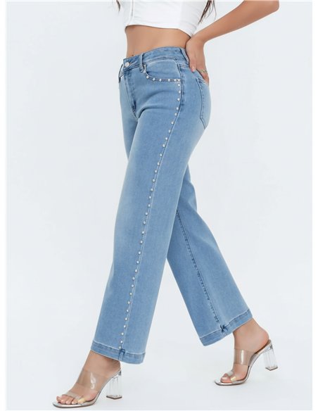 Jeans wide leg con tachas