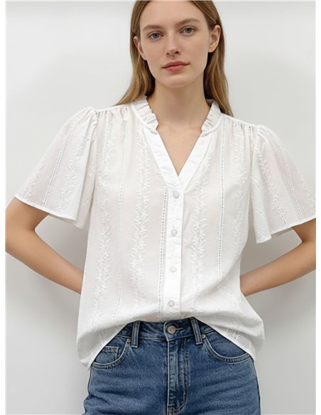 Blusa bordada flores con manga evasé