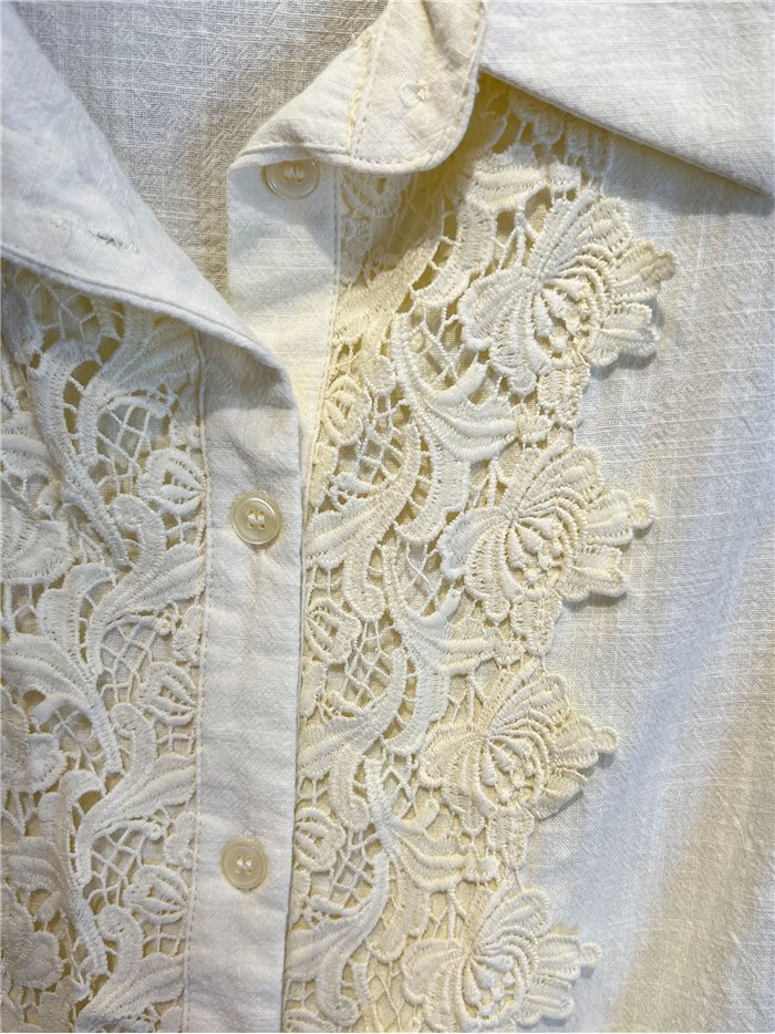 Blusa sin mangas con encaje