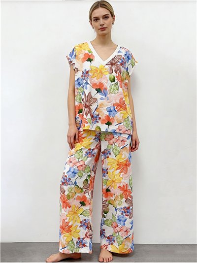 Conjunto blusa floral y pantalón
