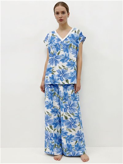 Conjunto blusa floral y pantalón