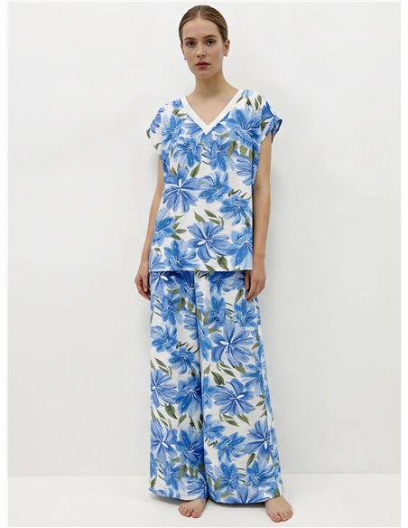 Conjunto blusa floral y pantalón