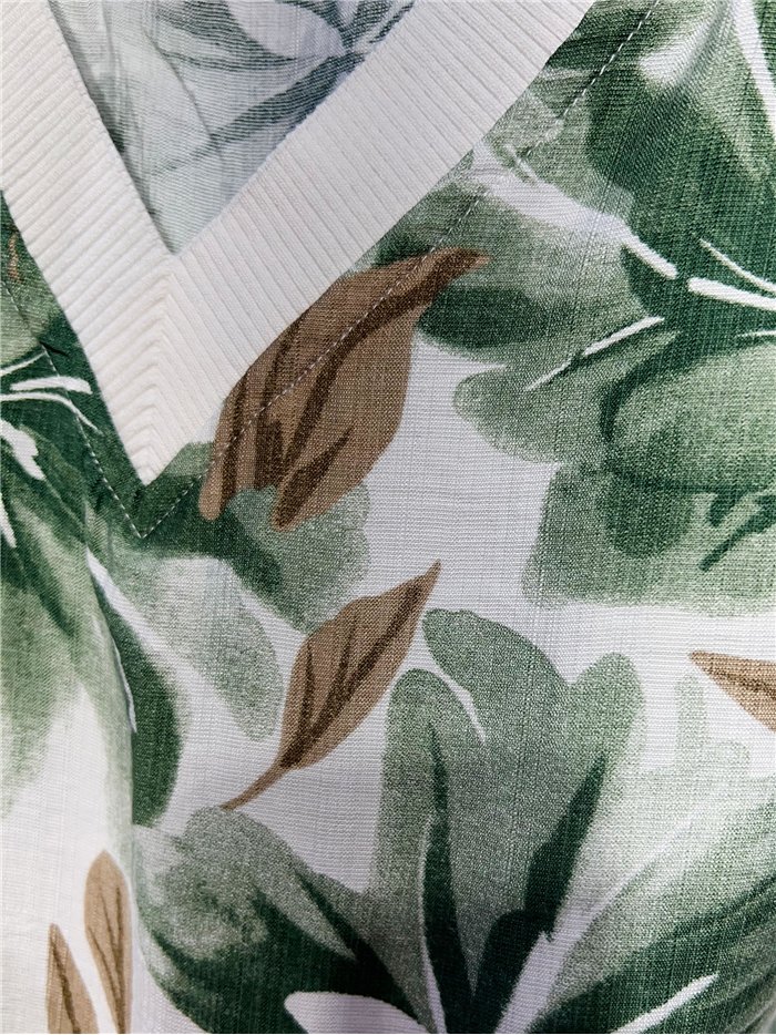 Conjunto blusa floral y pantalón