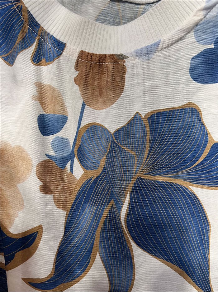 Conjunto top floral y pantalón